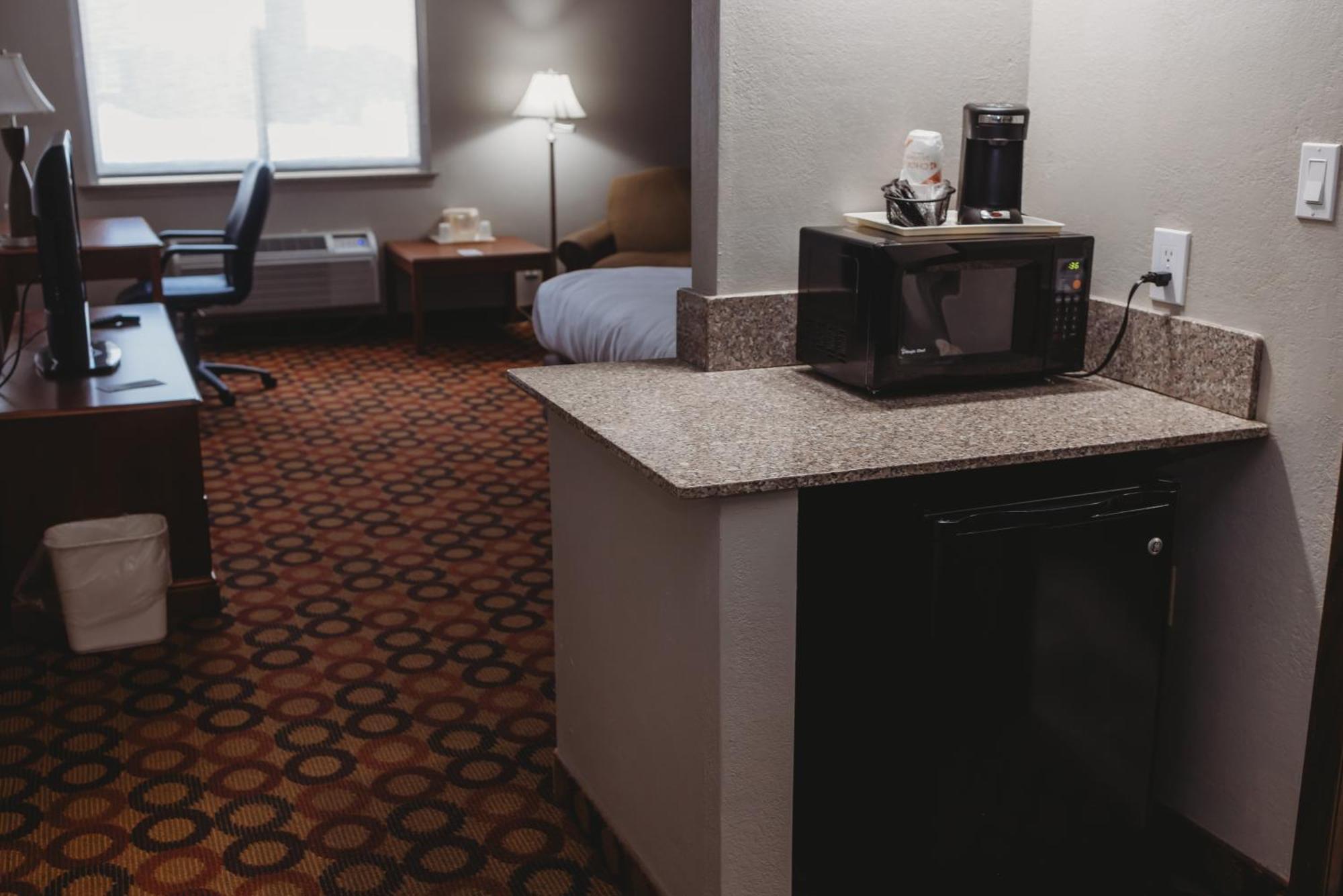 Americinn By Wyndham Appleton Downtown Eksteriør billede